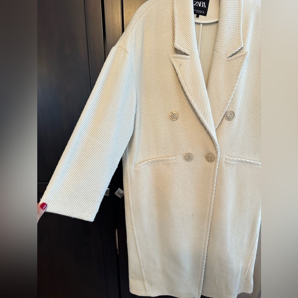 Zara Unlined Overcoat - Picture 2 of 4